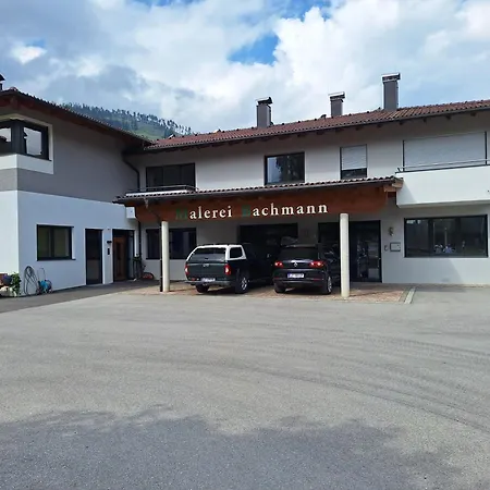 Bergsteiger Apartamento Strassen